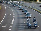 Нидерланды: перевозка останков тел погибших пассажиров рейса МН17. Движение остального транспорта перекрыто