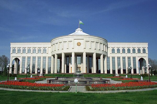 Кто станет президентом Узбекистана - 2016 ?