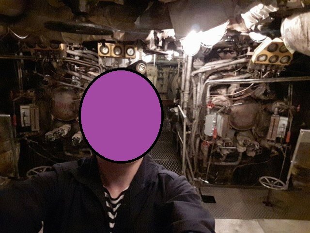 В машинном отделении авианосца "Адмирал Кузнецов"